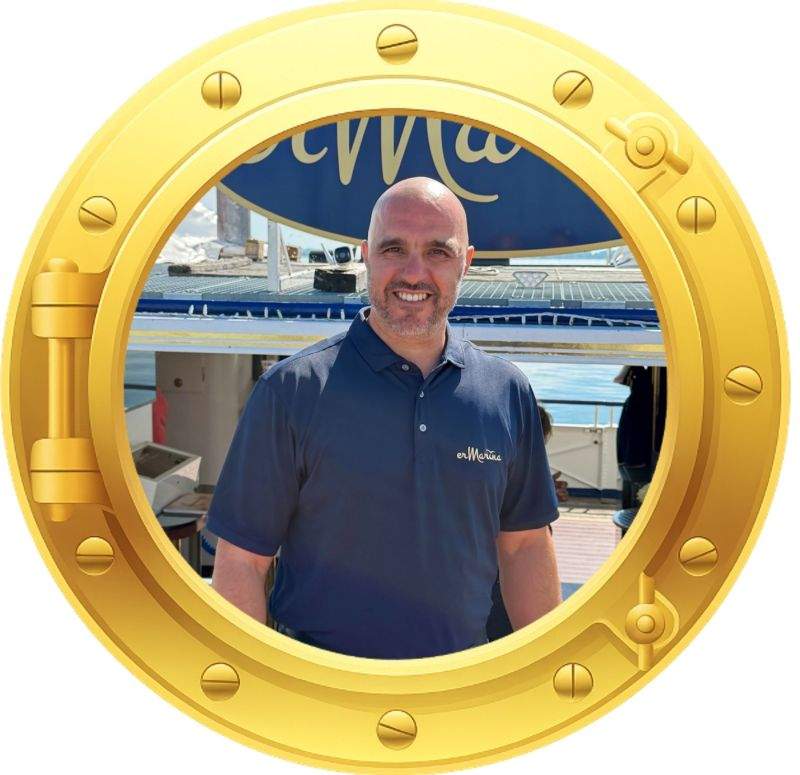 Unser Chef de Service an Bord des Restaurant- und Eventschiffes erMarina im Hafen Ermatingen am Bodensee